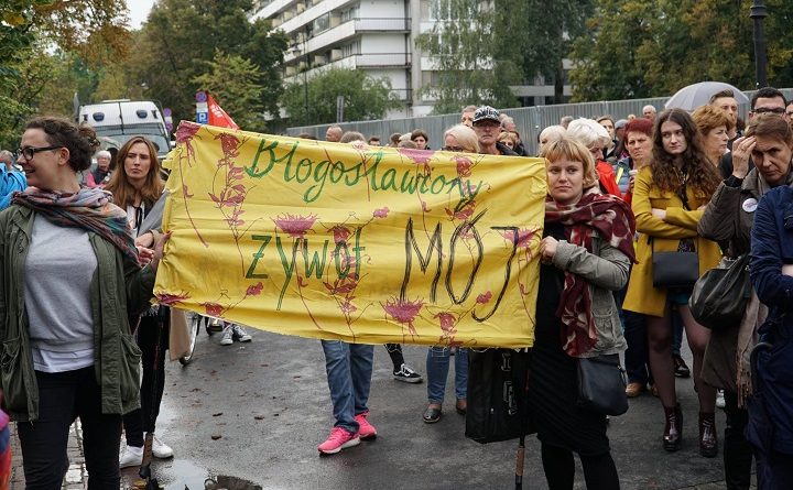 Protest kobiet pod Sejmem