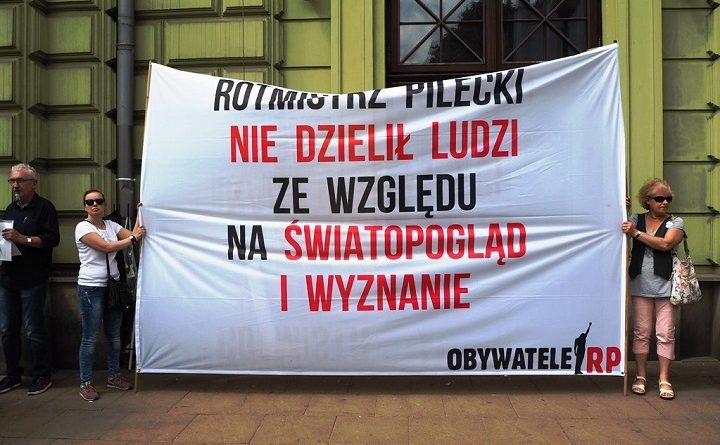 Pikieta upamiętniającą rotmistrza Pileckiego w Lublinie