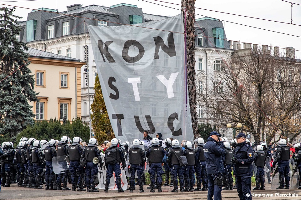 Do Rzecznika Praw Obywatelskich. Status kontrdemonstracji wymaga uregulowania w prawie i praktyce działań policji